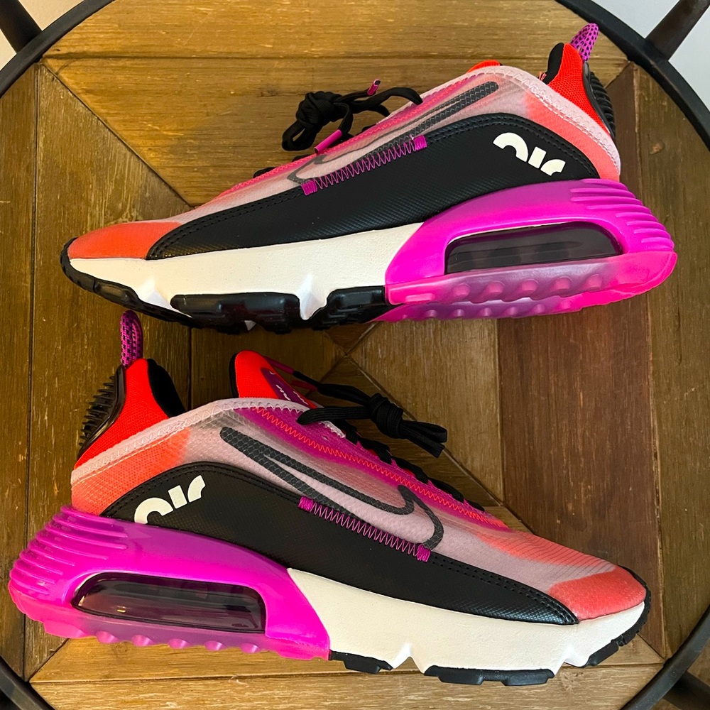 FINAL SALE ‼️ NWOB Nike Air Max 2090 👟